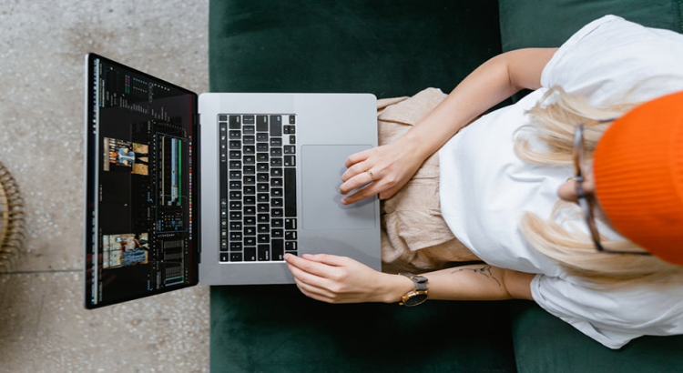 responsive web application9996